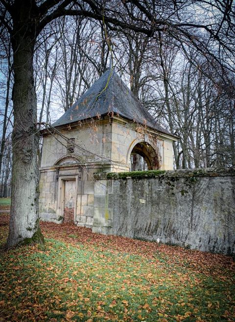 Run in the château park with Ti-Kitsune, photo 12
