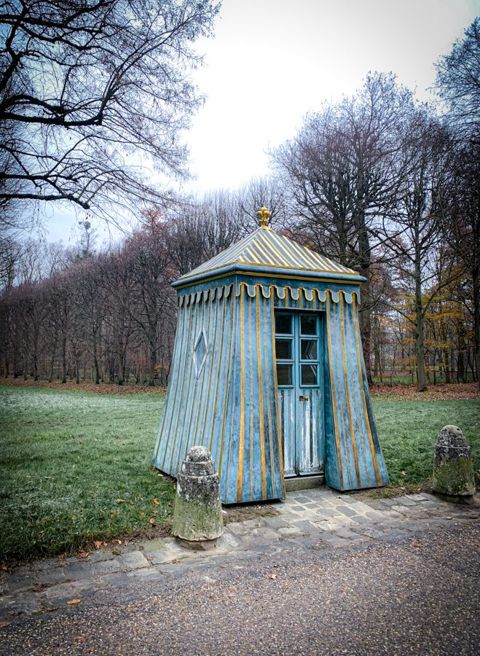 Run in the château park with Ti-Kitsune, photo 16